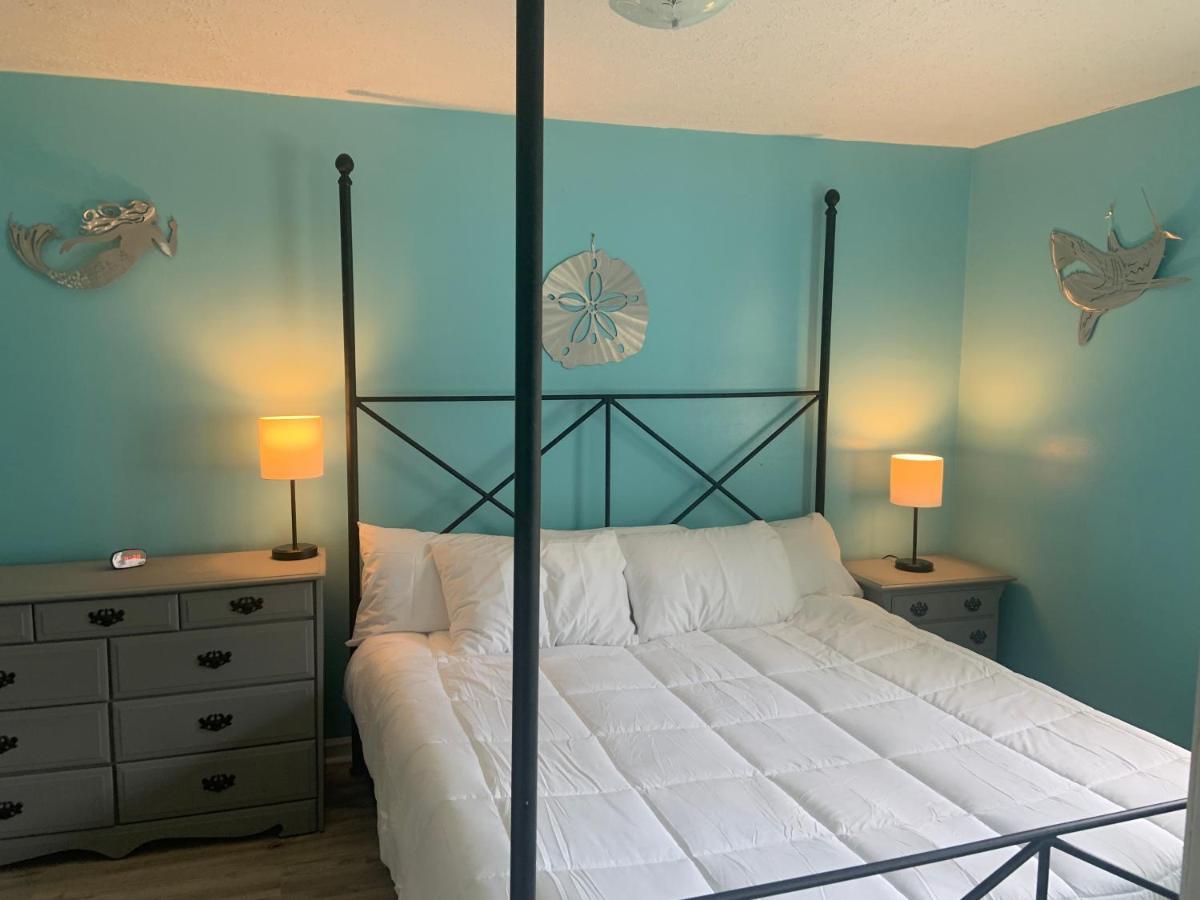 Cheerful Two Bedroom House 1.5 Miles From Beach. Myrtle Beach Buitenkant foto