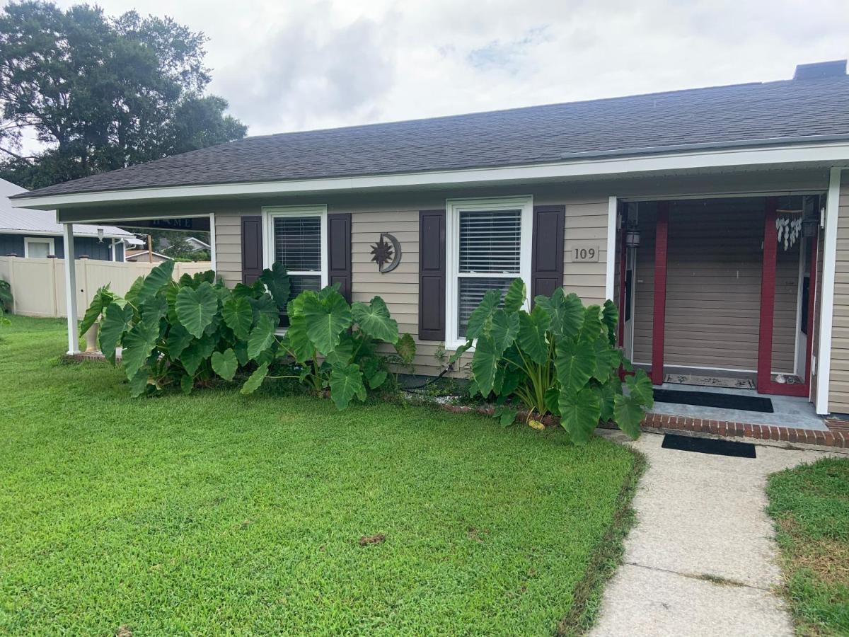 Cheerful Two Bedroom House 1.5 Miles From Beach. Myrtle Beach Buitenkant foto