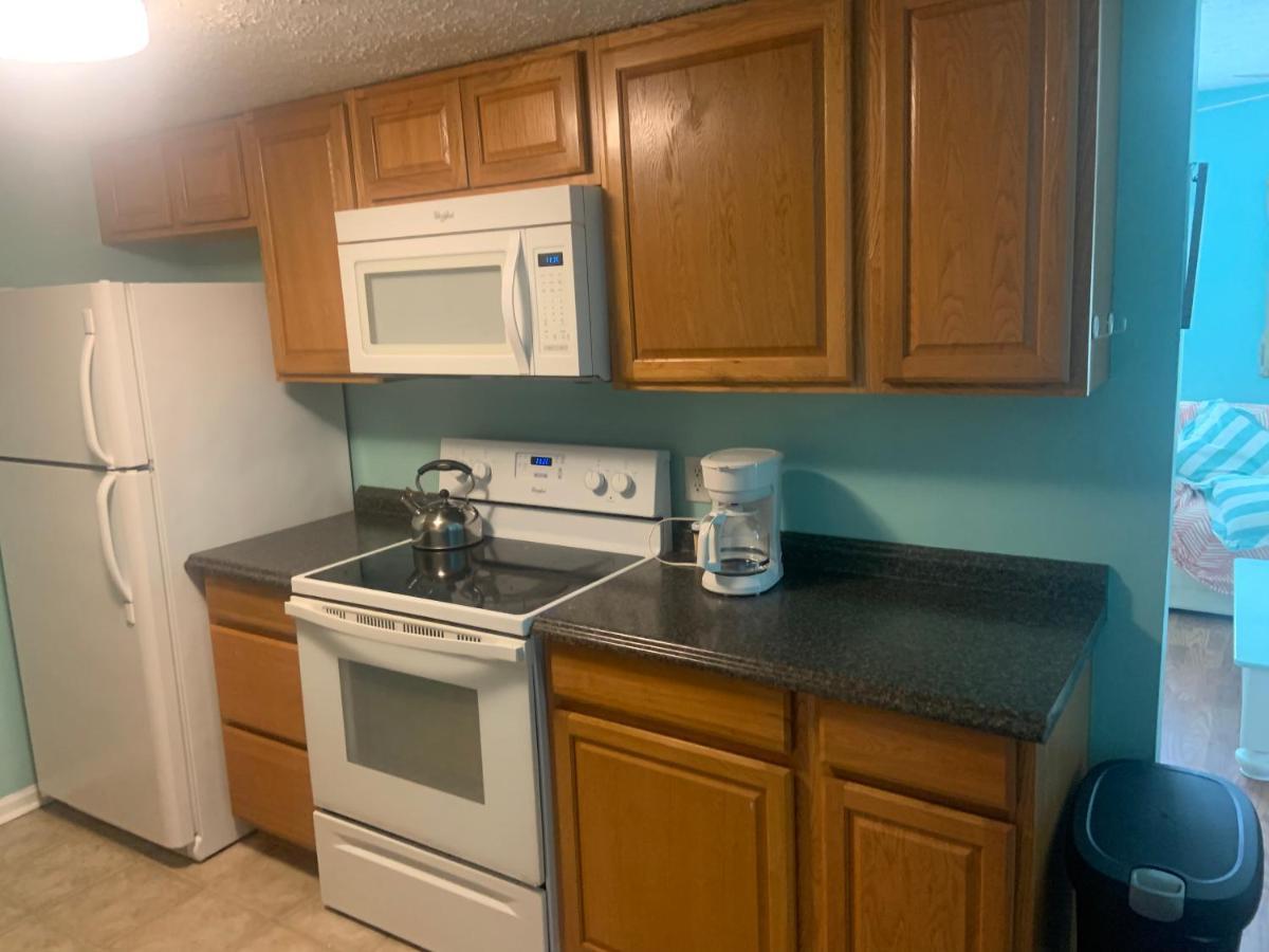 Cheerful Two Bedroom House 1.5 Miles From Beach. Myrtle Beach Buitenkant foto