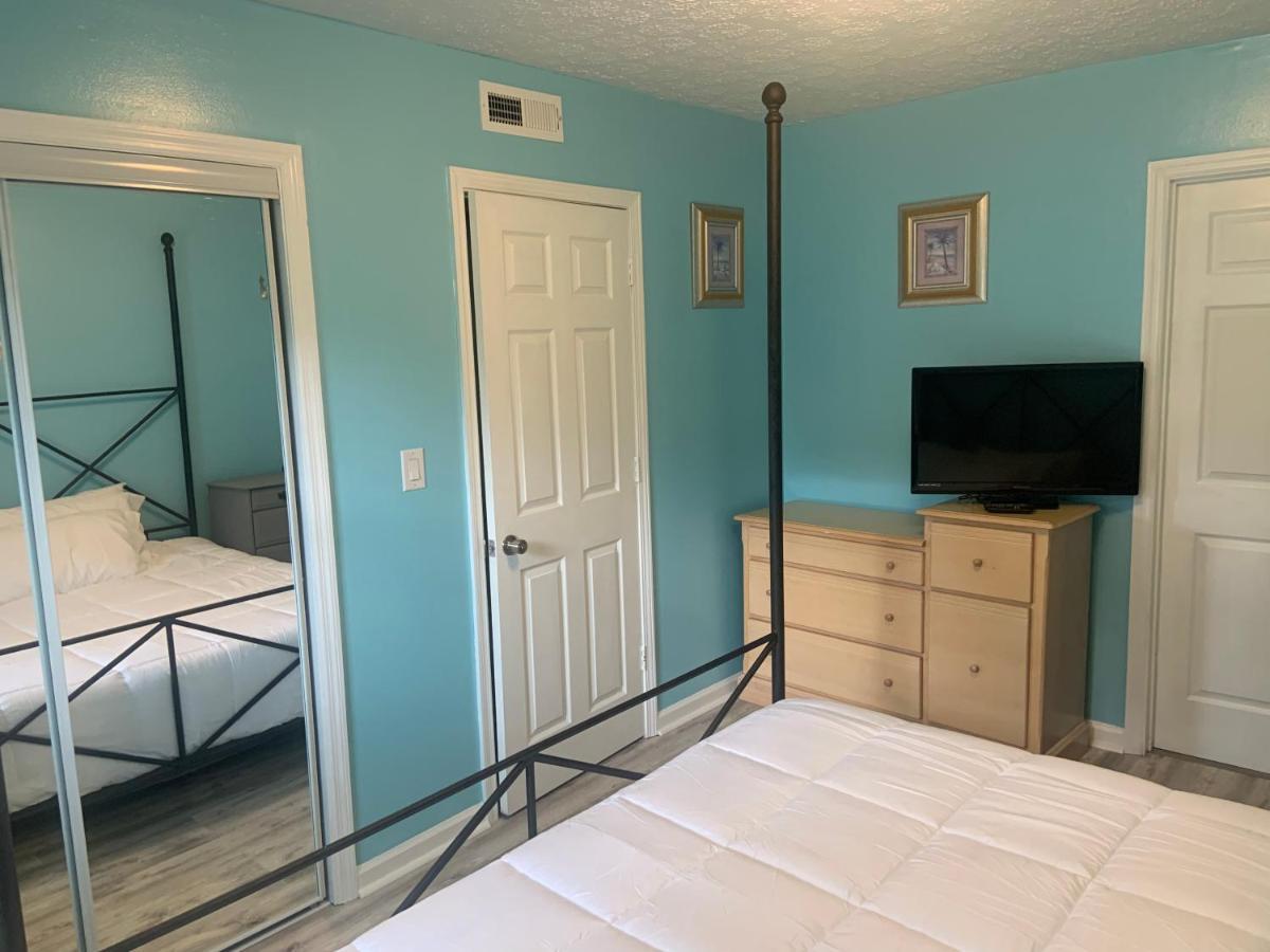 Cheerful Two Bedroom House 1.5 Miles From Beach. Myrtle Beach Buitenkant foto